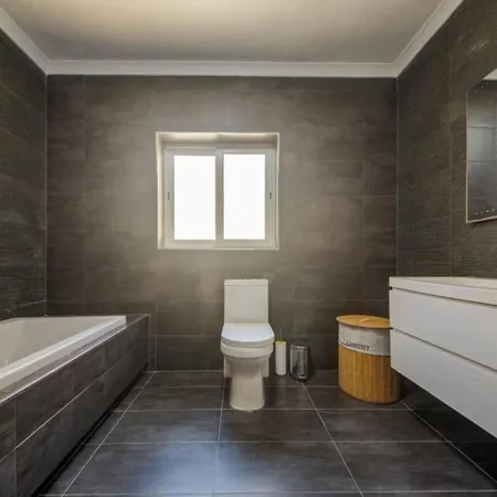 Lägenhet Comfortable 3-bedroom In Mellieha By Homely Ix-Xaghra ta' Barra