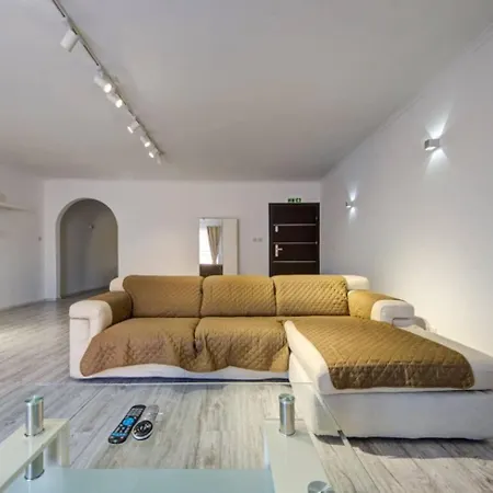 Apartamento Comfortable 3-bedroom In Mellieha By Homely Ix-Xaghra ta' Barra