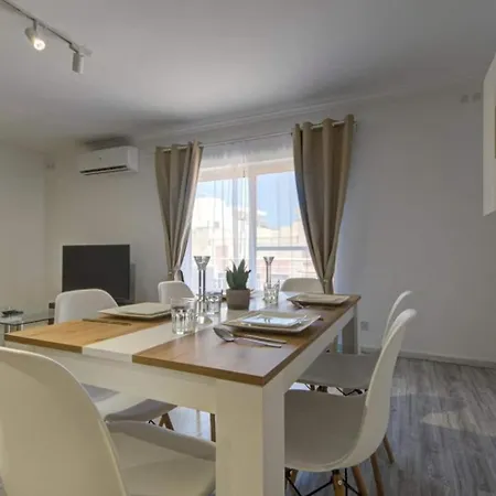 Apartamento Comfortable 3-bedroom In Mellieha By Homely *