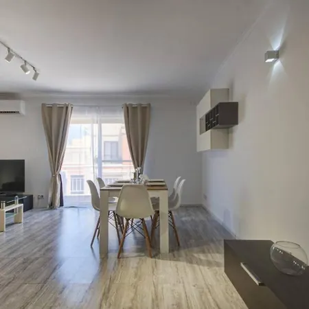 Comfortable 3-bedroom In Mellieha By Homely