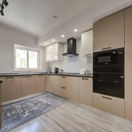 Apartamento Comfortable 3-bedroom In Mellieha By Homely Ix-Xaghra ta' Barra