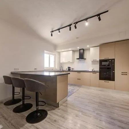 Comfortable 3-bedroom In Mellieha By Homely Apartamento Ix-Xaghra ta' Barra