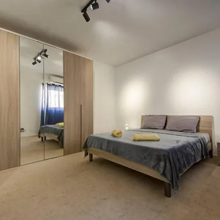Comfortable 3-bedroom In Mellieha By Homely