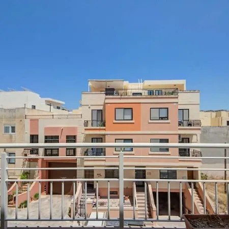 Apartamento Comfortable 3-bedroom In Mellieha By Homely *