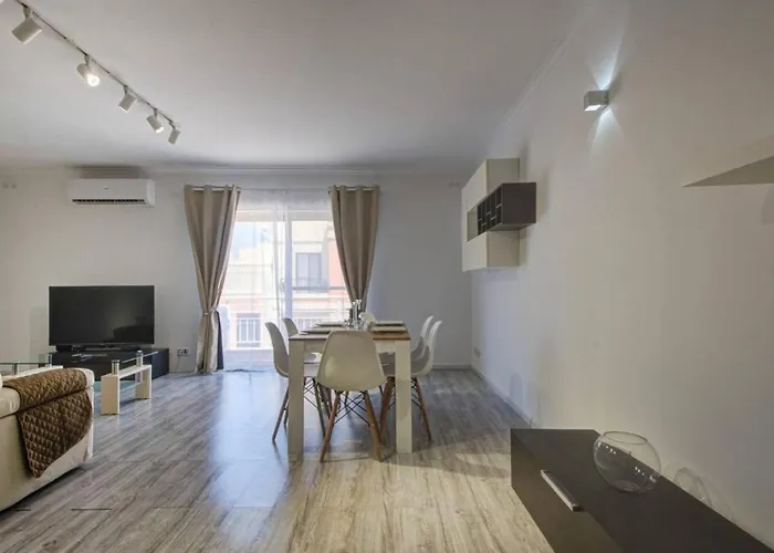 Comfortable 3-bedroom In Mellieha By Homely