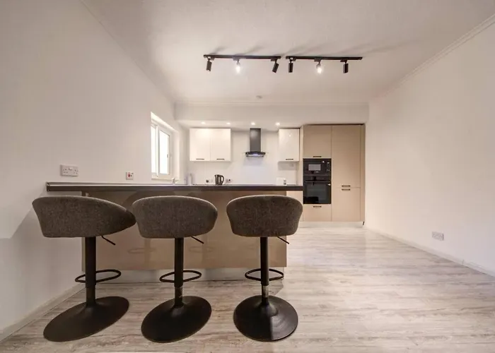 Comfortable 3-bedroom In Mellieha By Homely * Ix-Xaghra ta' Barra